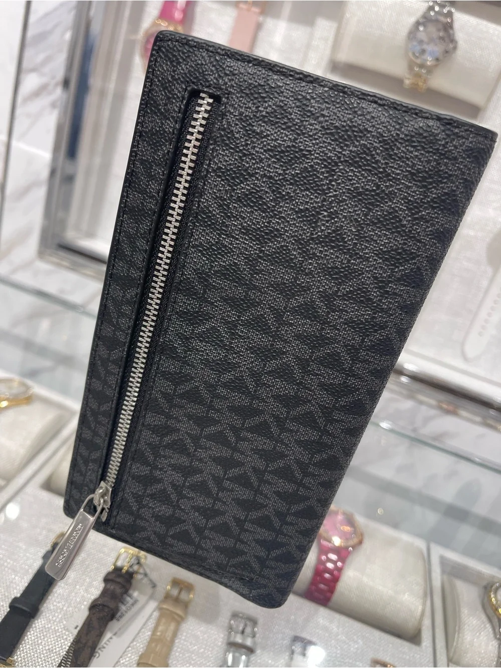 Michael Kors Carson Large Signature Logo Snap Wallet Black NWT